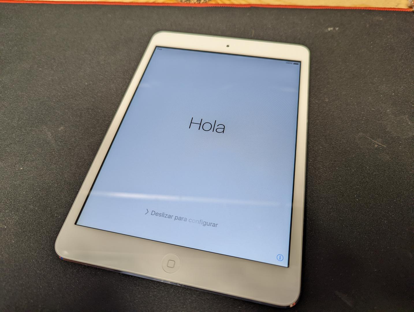 Apple iPad Mini, color White
