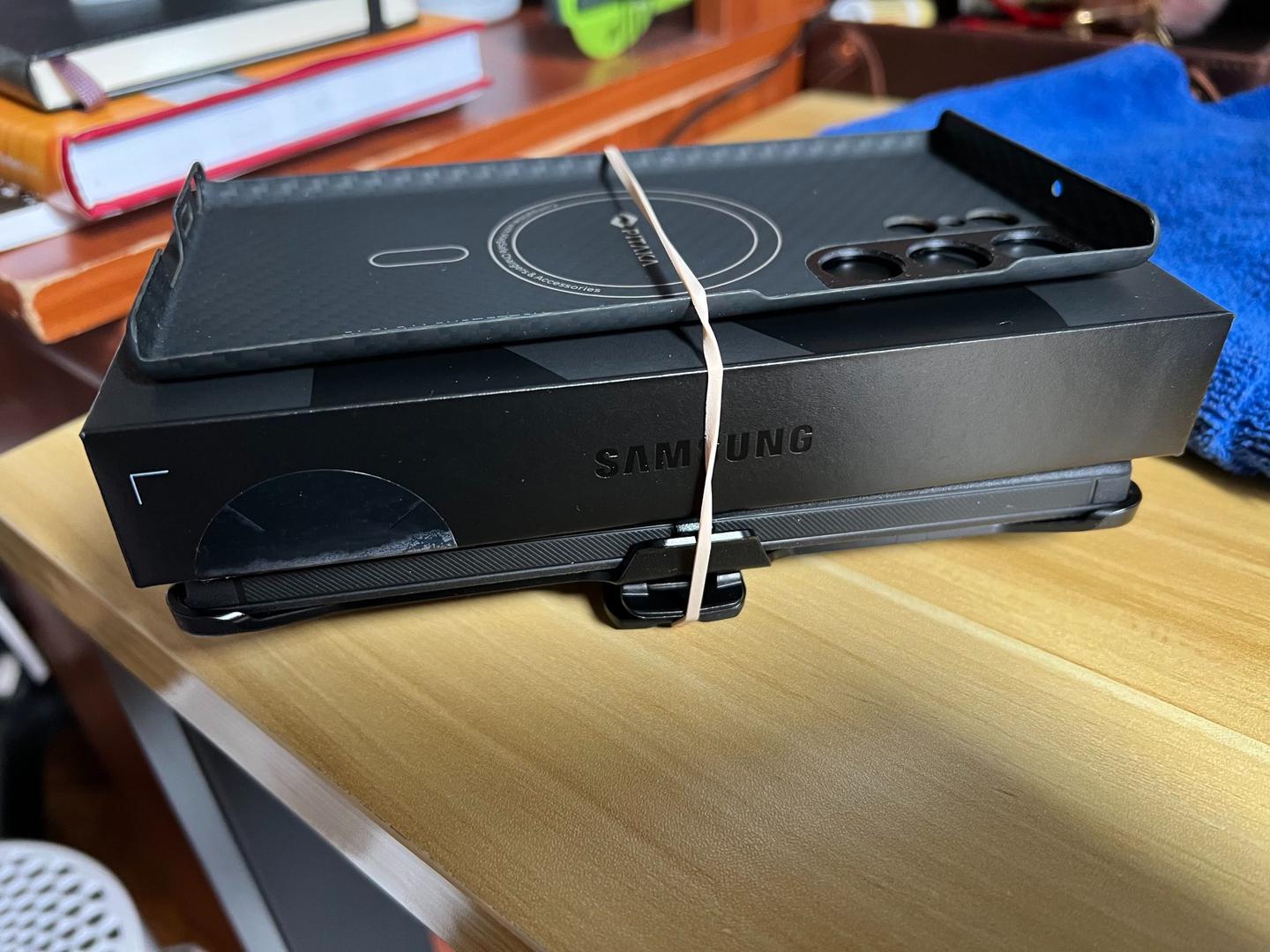 Samsung Galaxy S22 Ultra Unlocked, Black, 256GB, 12GB, SMS908U1