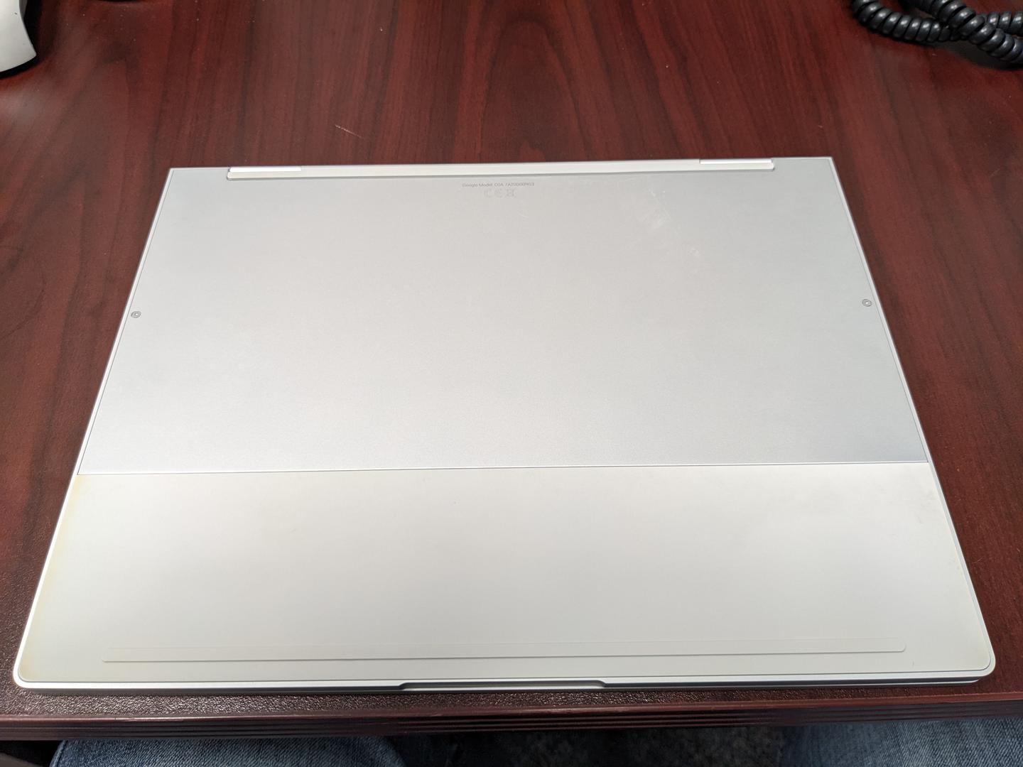 Google Pixelbook, color Silver