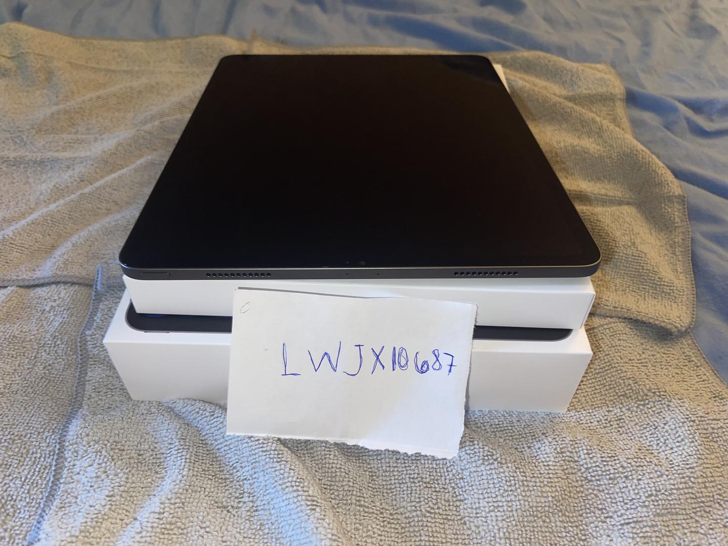 Apple iPad Pro 12.9" 5th Gen 2021, color Gray