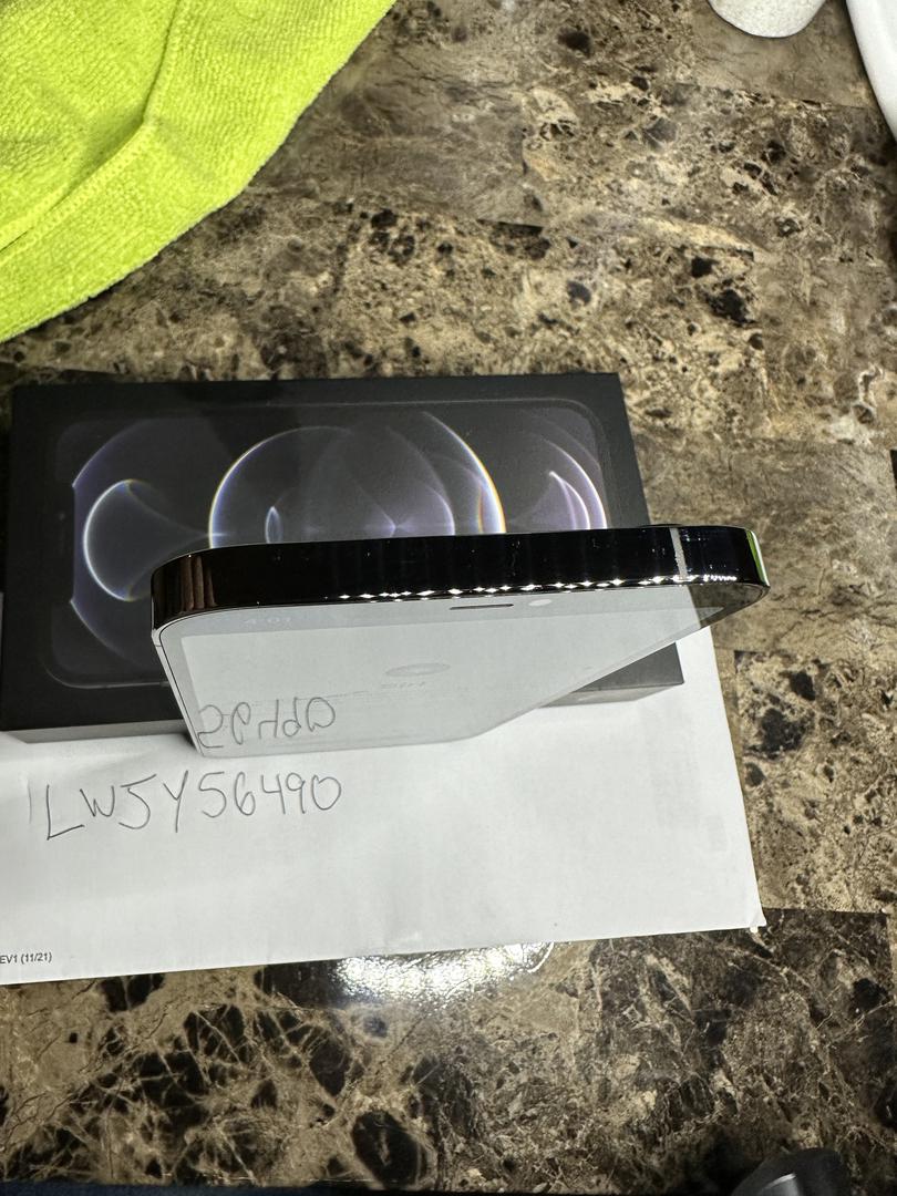 Apple iPhone 12 Pro Max, color Graphite