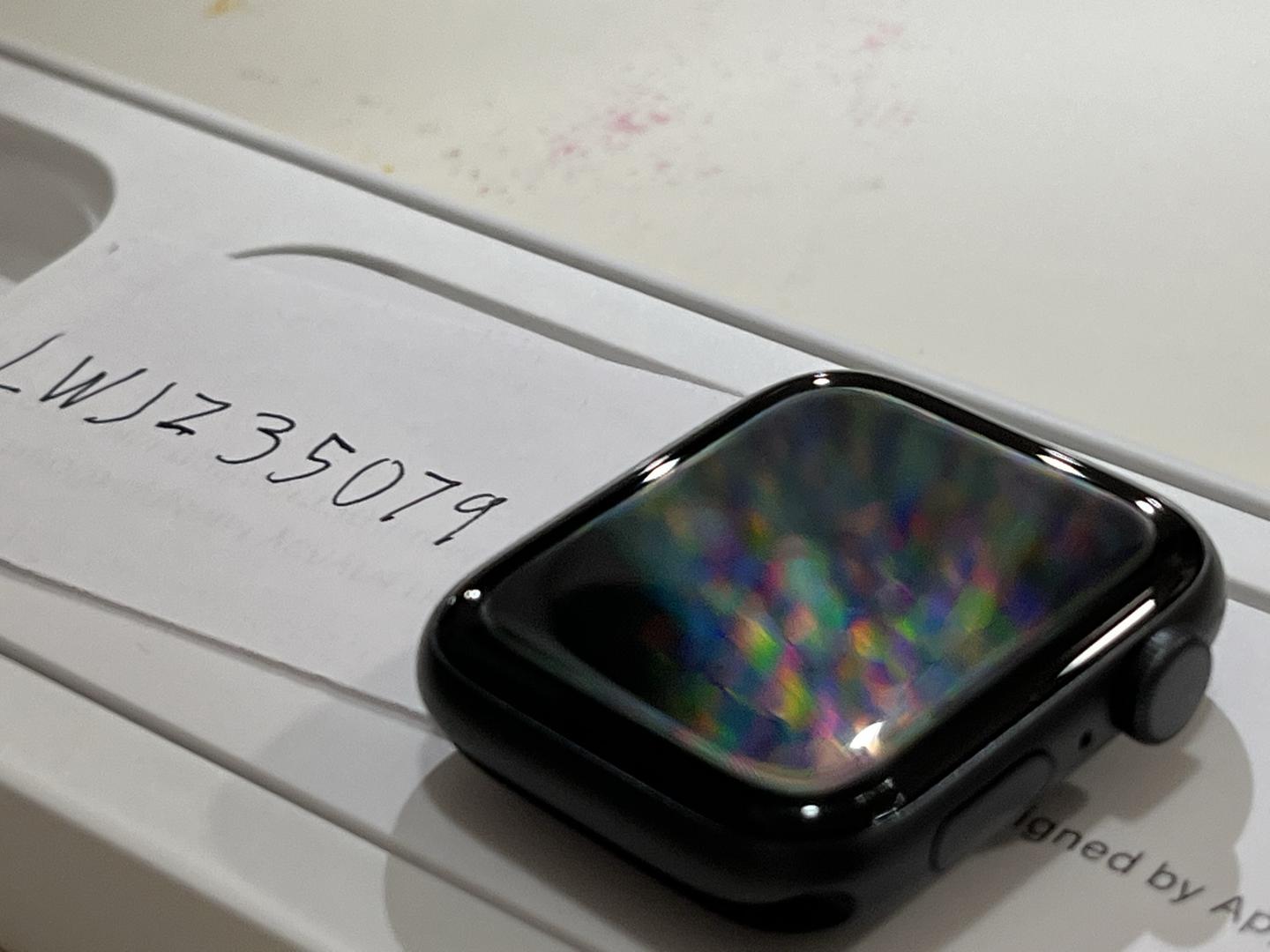 Apple Watch SE 1st Gen 44mm, color Gray