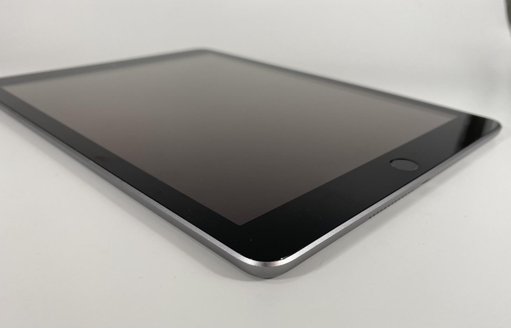 Apple iPad 5th Gen, color Gray