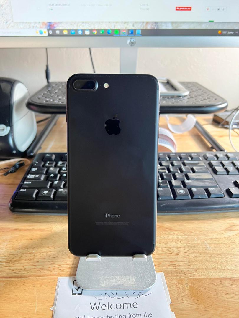 Apple iPhone 7 Plus, color Black