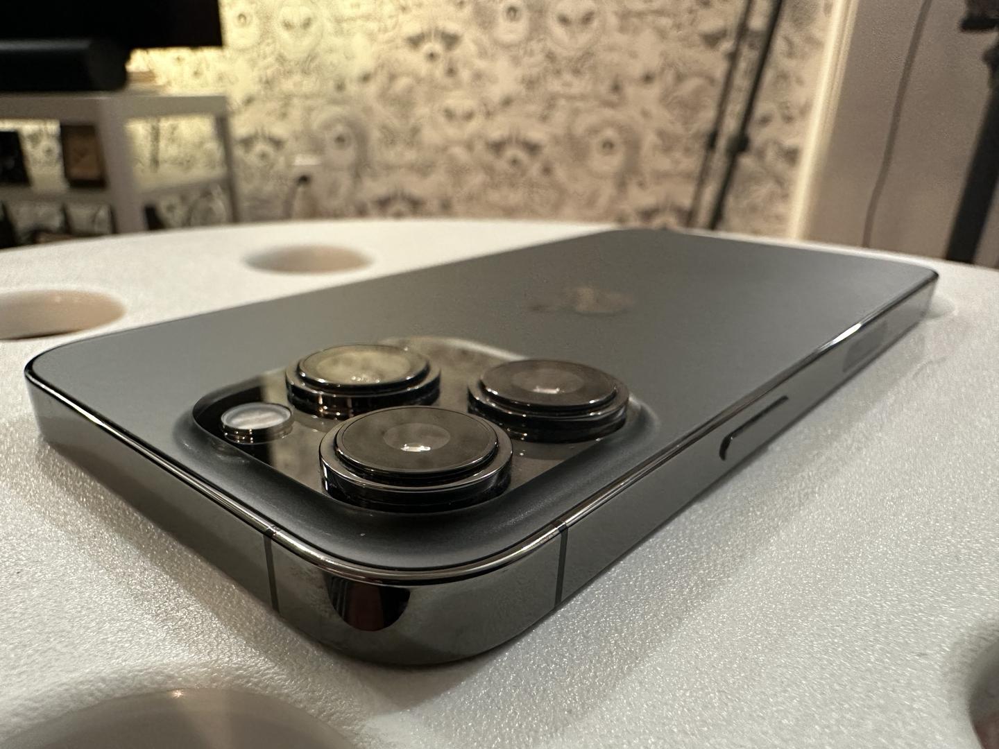 Apple iPhone 13 Pro, color Graphite