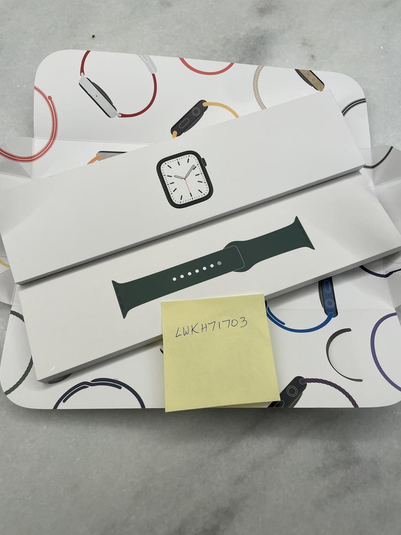 Apple Watch Series 7 45mm, color Green