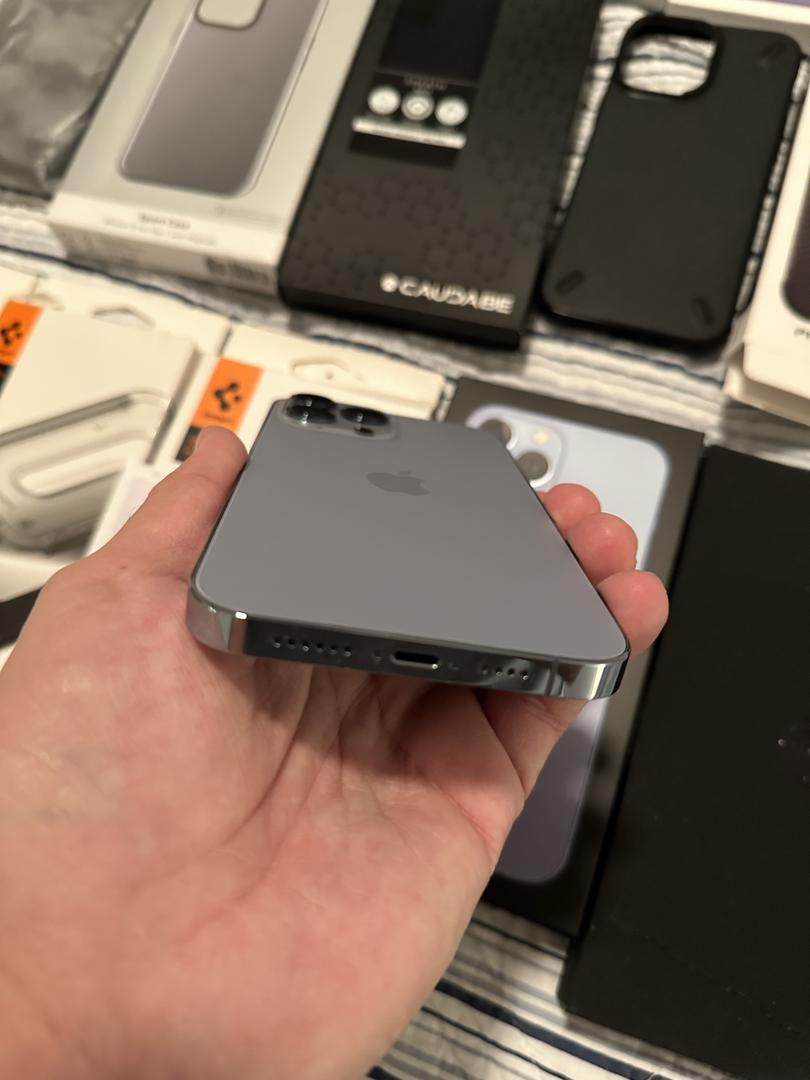 Apple iPhone 13 Pro Max, color Sierra Blue