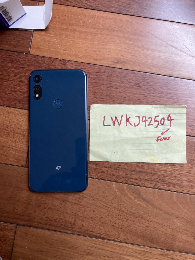 Moto E (2020), color Navy Blue