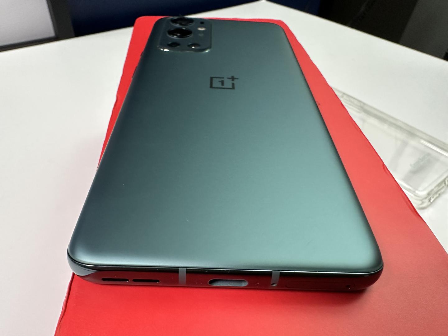 OnePlus 9 Pro - Unlocked, Green, 256GB, 12GB, LE2125 in Miami / Fort ...