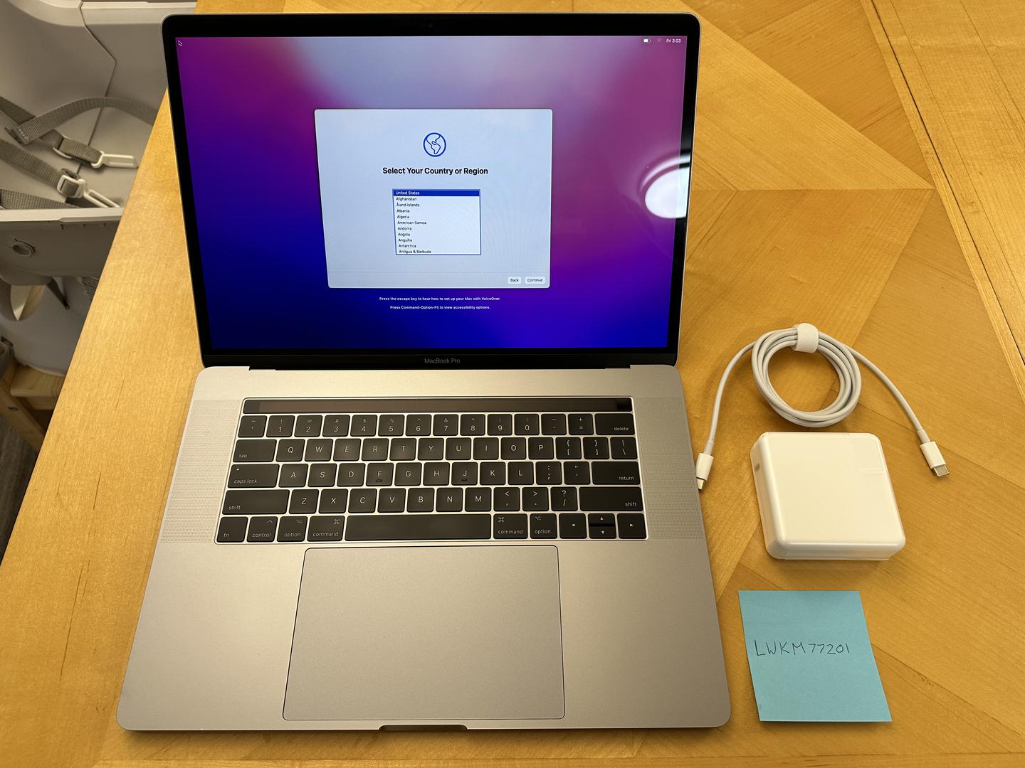 MacBook Pro 2017 (With Touch Bar) - 15", color Gray