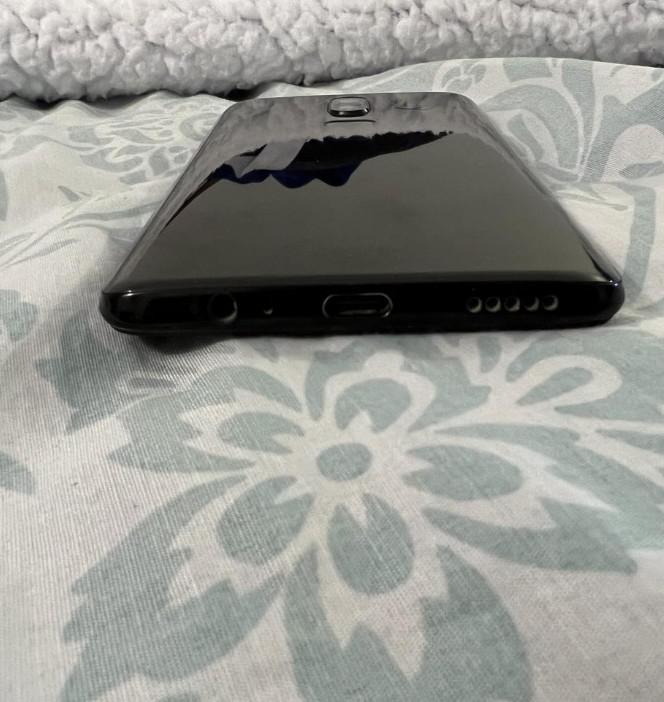OnePlus 6, color Black