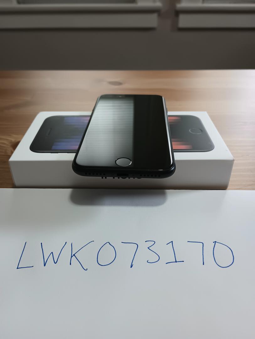 Apple iPhone SE 3rd Gen 2022 Unlocked, Midnight, 64GB, A2595