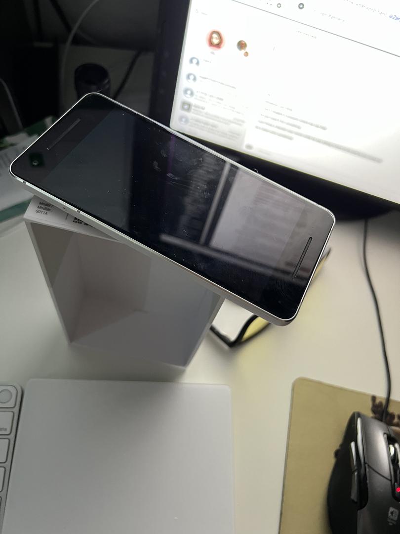 Google Pixel 2, color White