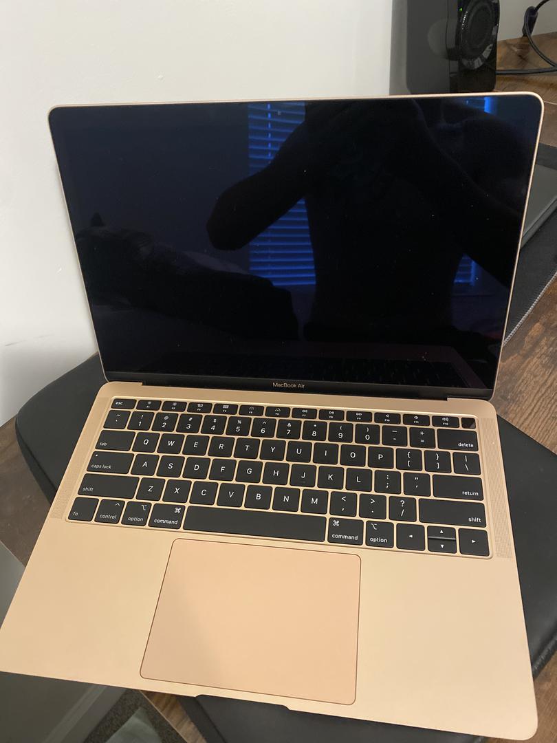 MacBook Air 2018 - 13", color Gold
