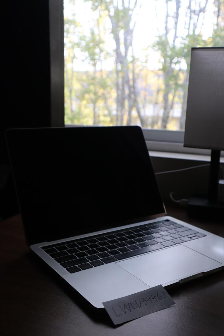 MacBook Pro 2017 (With Touch Bar) - 13", color Silver