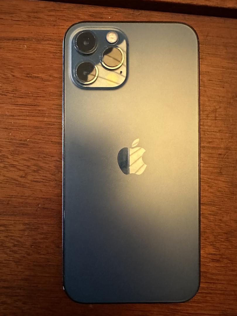 Apple iPhone 12 Pro, color Pacific Blue