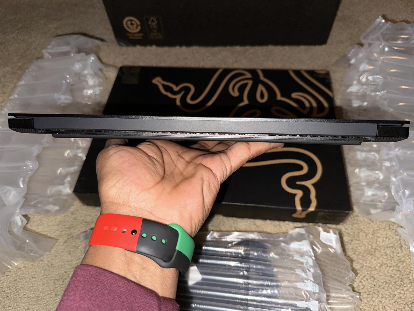 Razer Blade 14" 2022, color Black