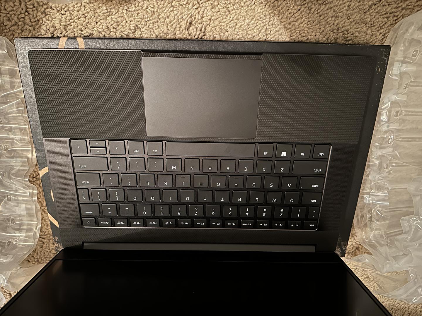 Razer Blade 14" 2022, color Black