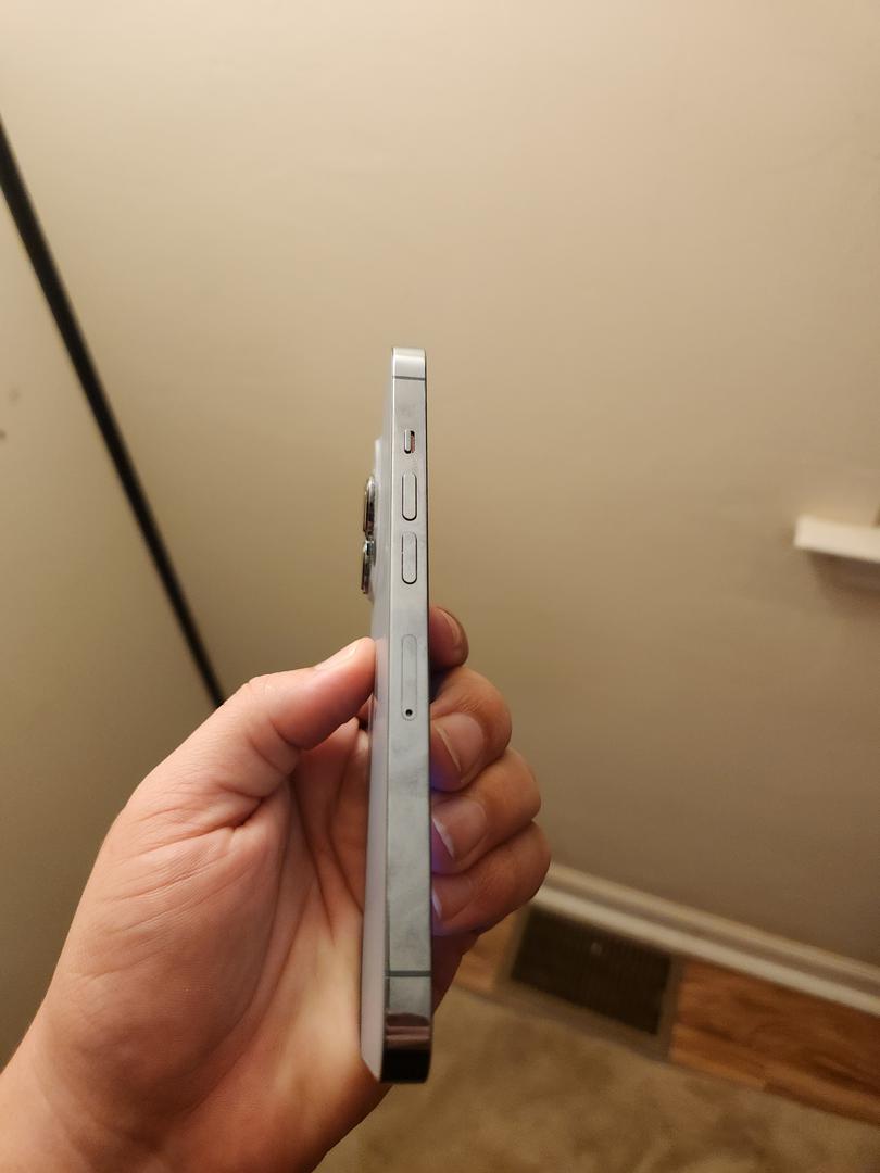 Apple iPhone 13 Pro, color Sierra Blue