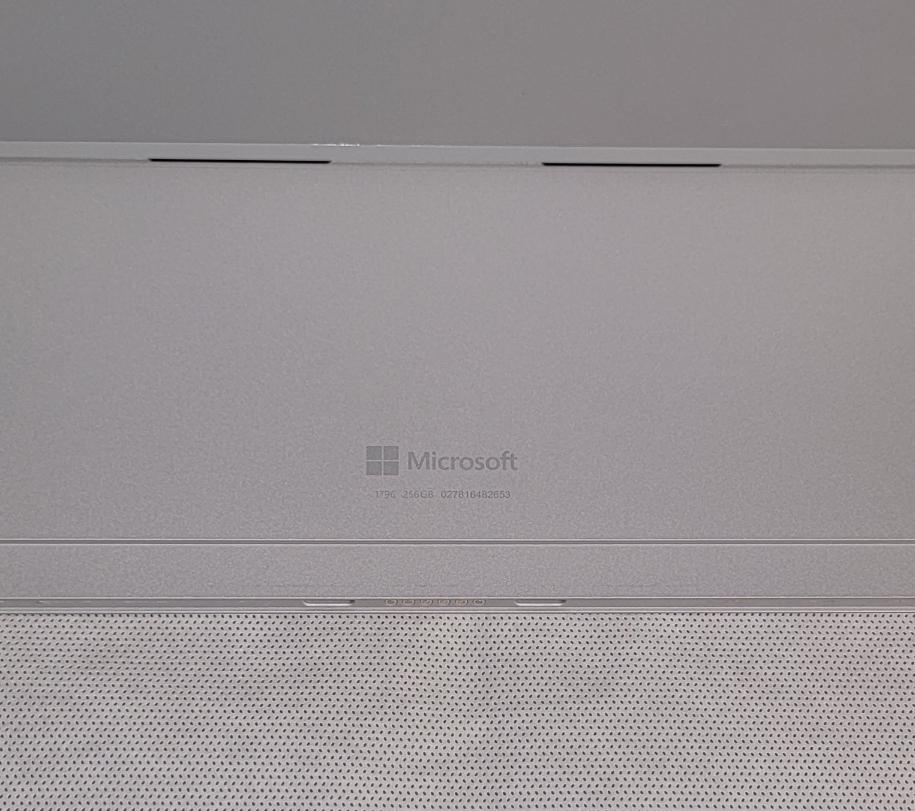 Microsoft Surface Pro 5 (2017), color Silver