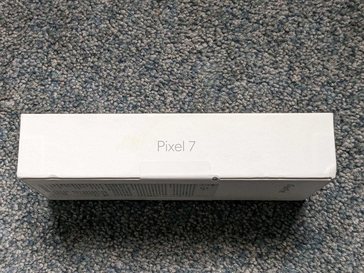 Google Pixel 7, color Obsidian