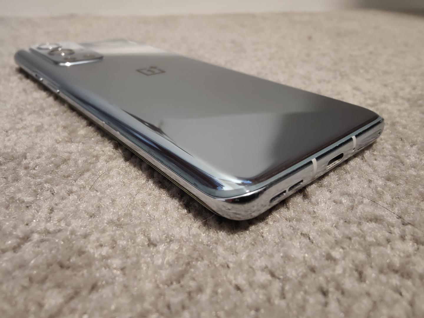 OnePlus 9 Pro, color Silver