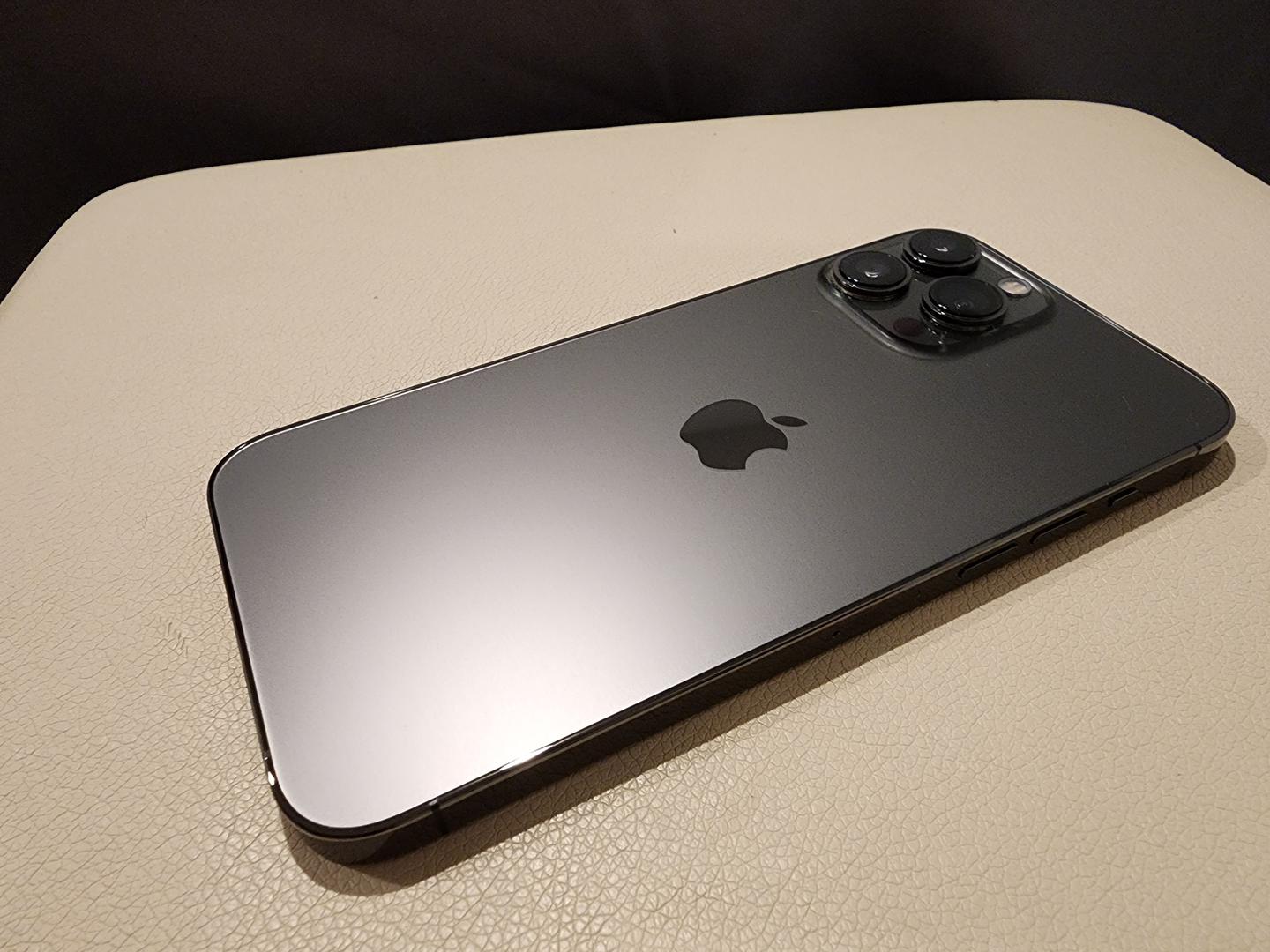 Apple iPhone 13 Pro Max, color Graphite