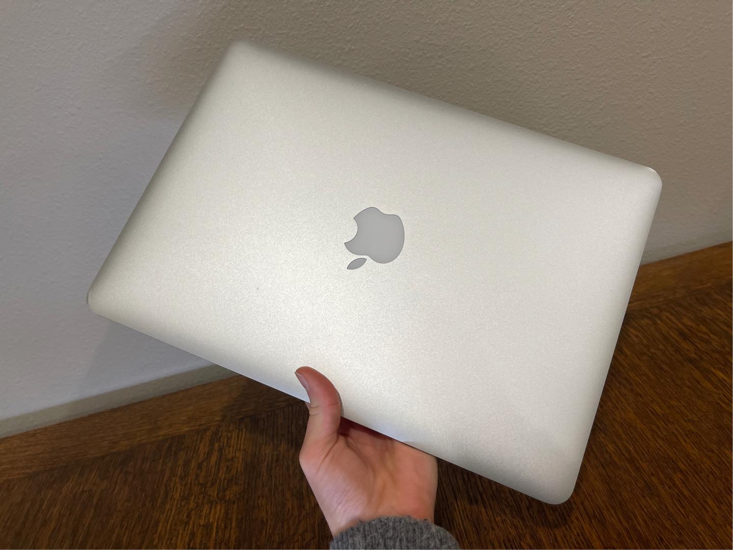 MacBook Air 2017 - 13", color Silver