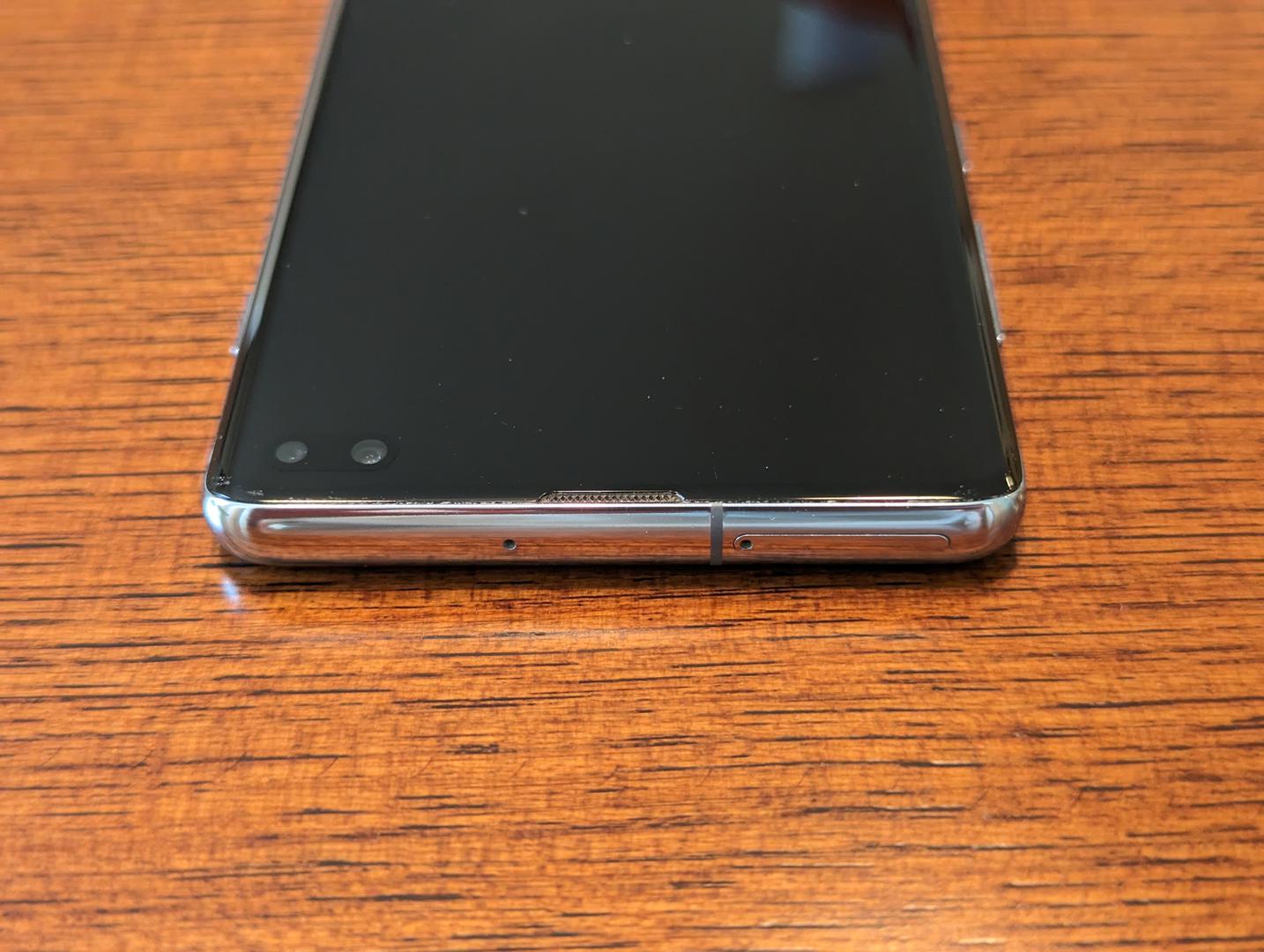 Samsung Galaxy S10 Plus, color Blue