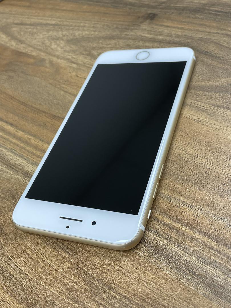 Apple iPhone 7 Plus, color Gold