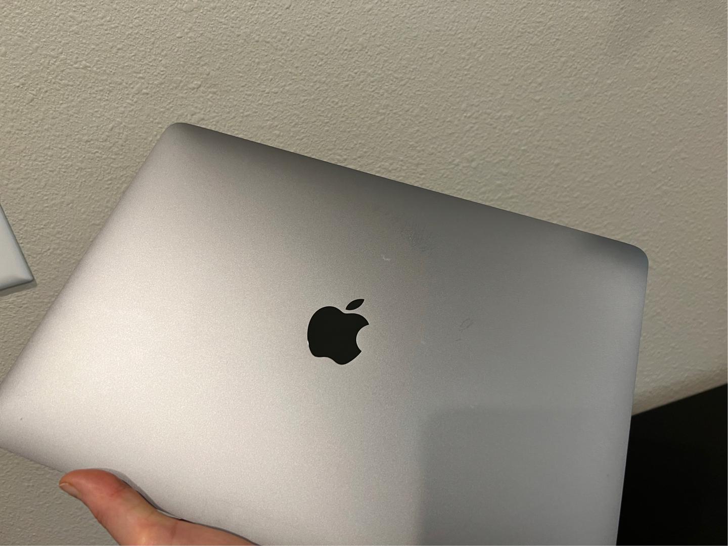 MacBook Air 2018 - 13", color Gray