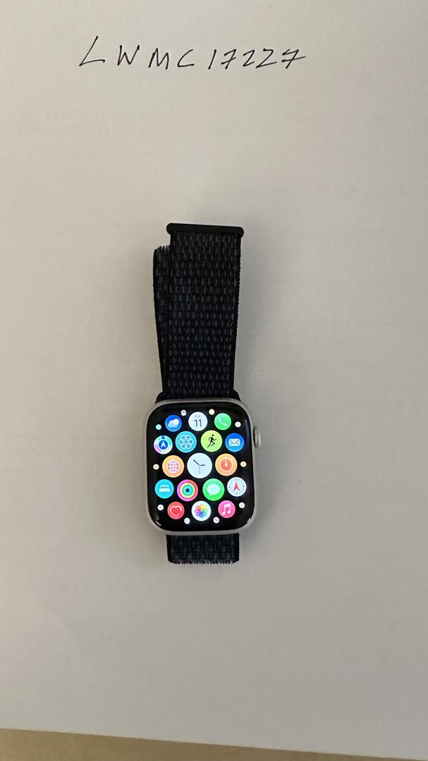 Apple Watch Series 8 45mm, color Silver