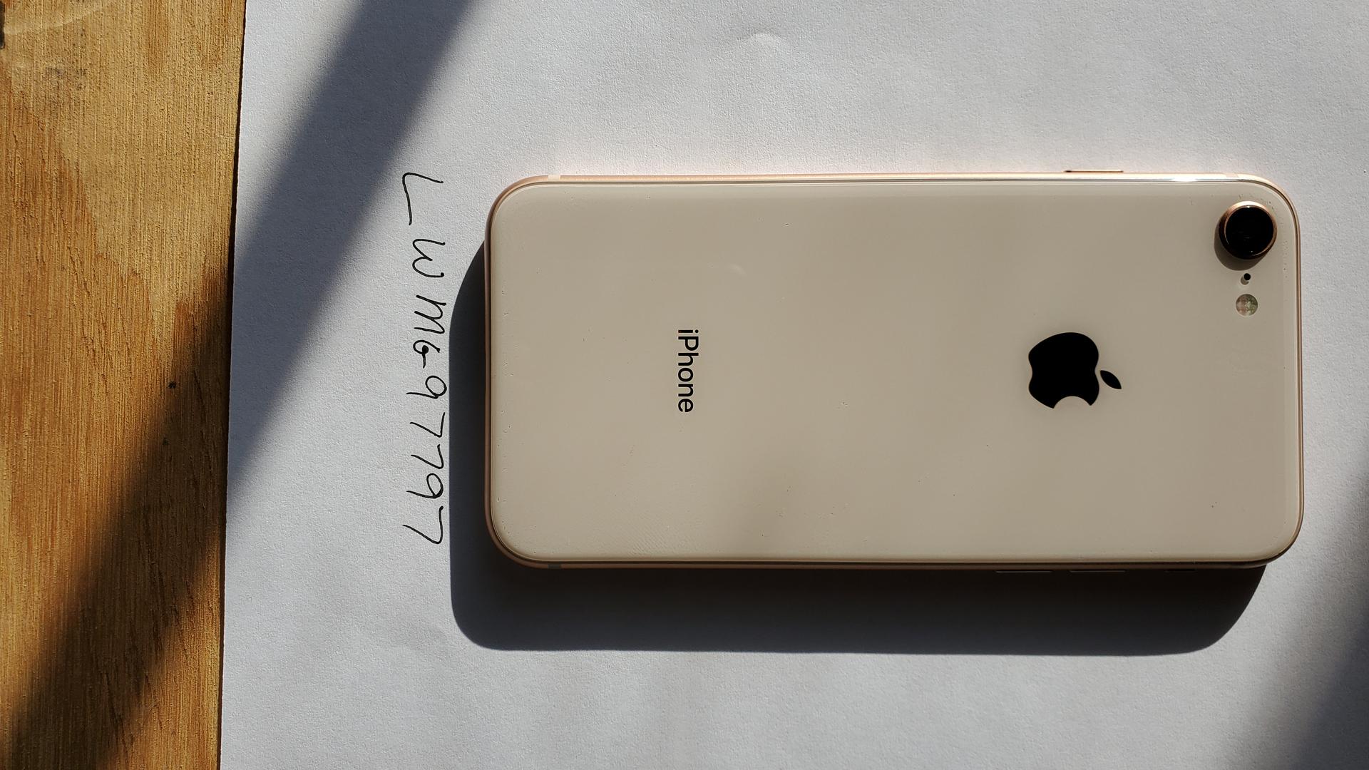 Apple iPhone 8, color Gold