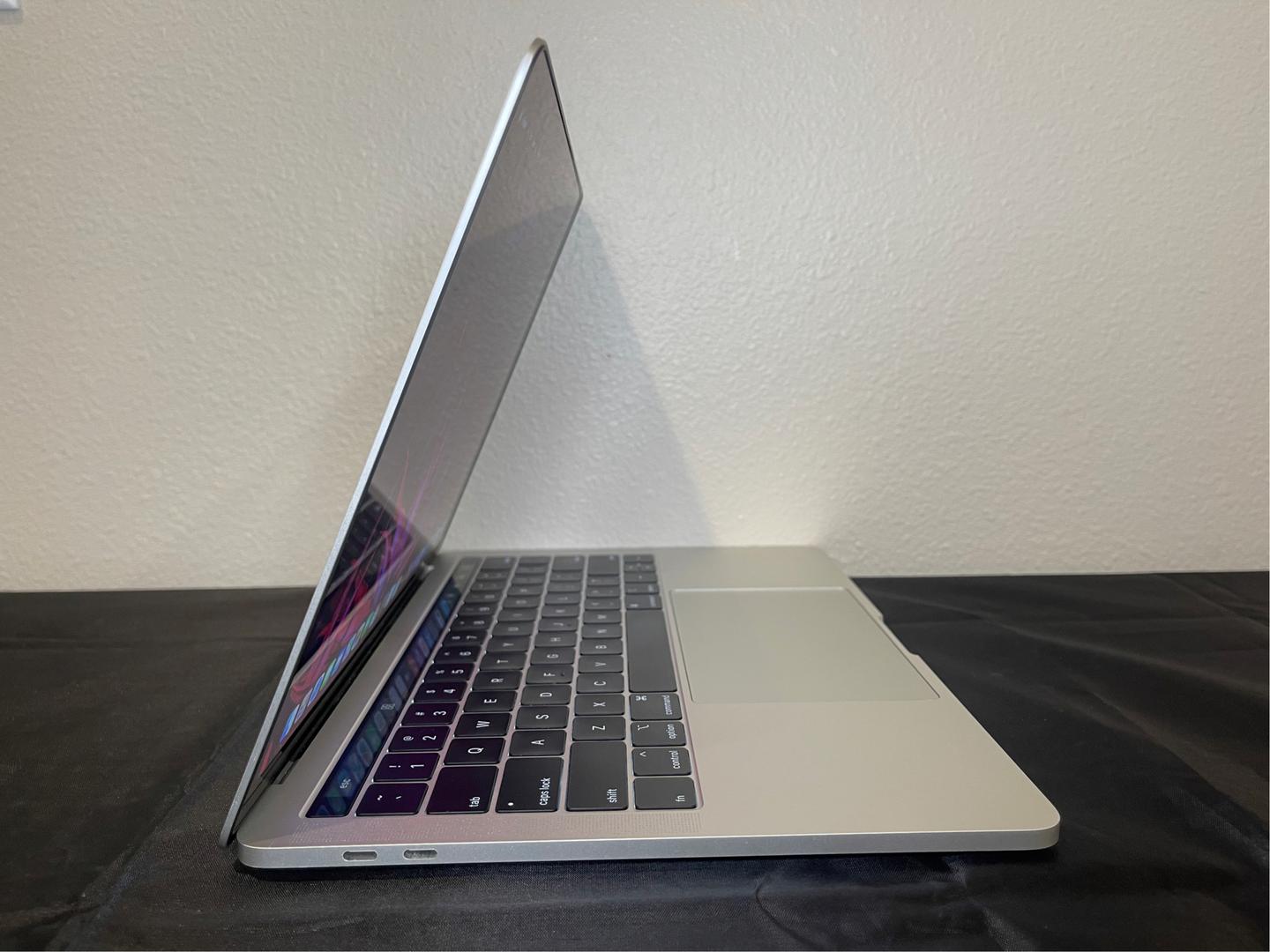 MacBook Pro 2018 (With Touch Bar) - 13", color Silver