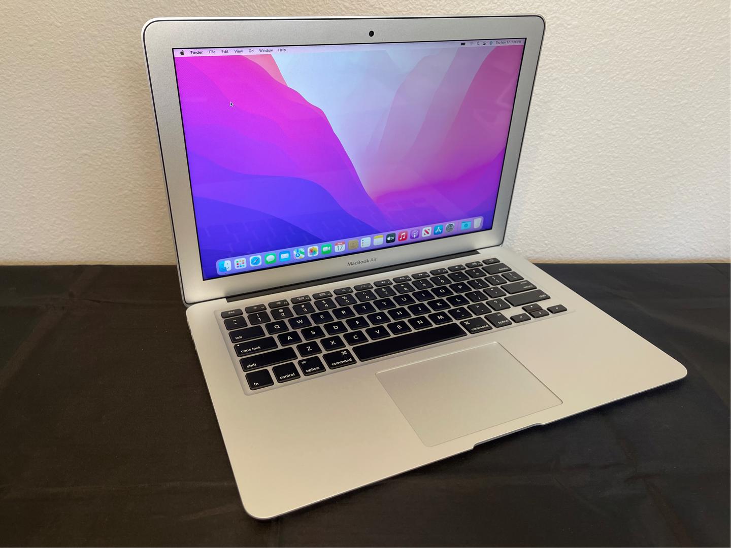 MacBook Air 2017 - 13 inch - Product Guide, Specs, Prices, and