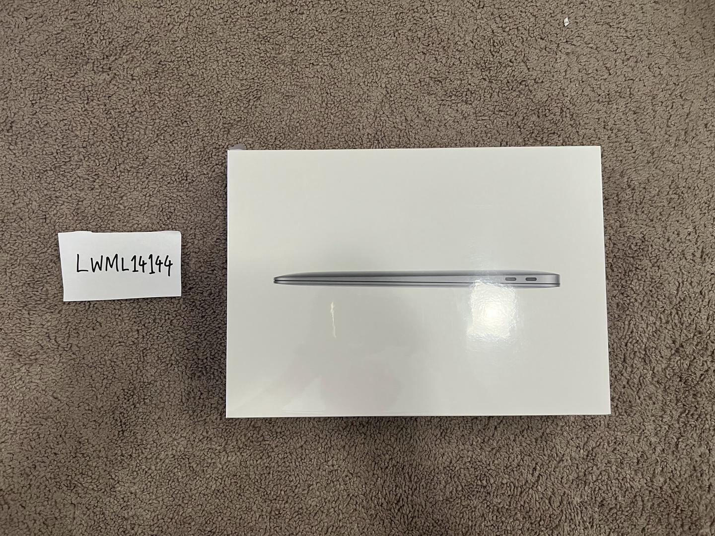 MacBook Air 2019 - 13", color Gray