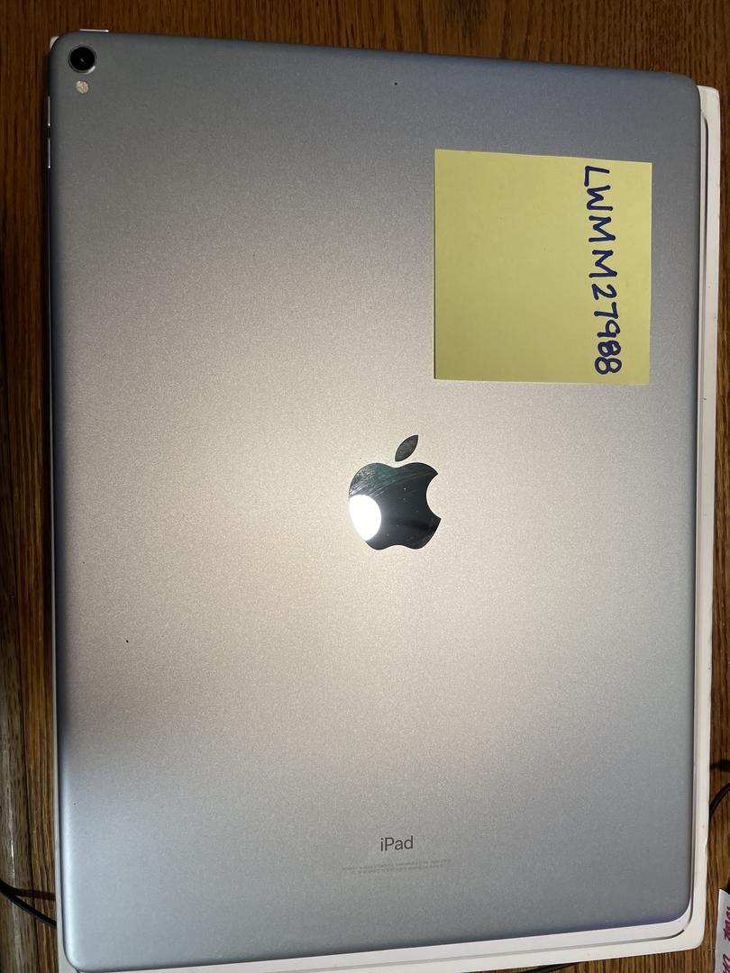 Apple iPad Pro 12.9" 2nd Gen 2017, color Silver