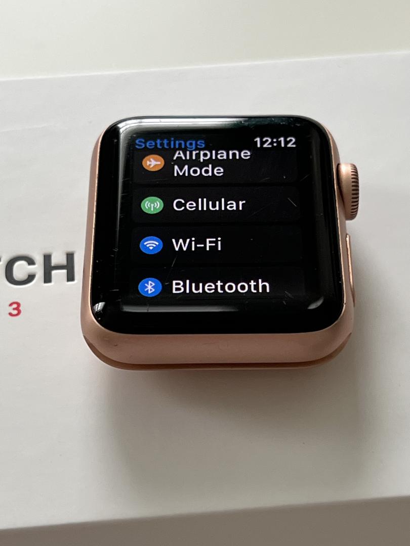 Apple Watch Series 3 38mm, color Gold