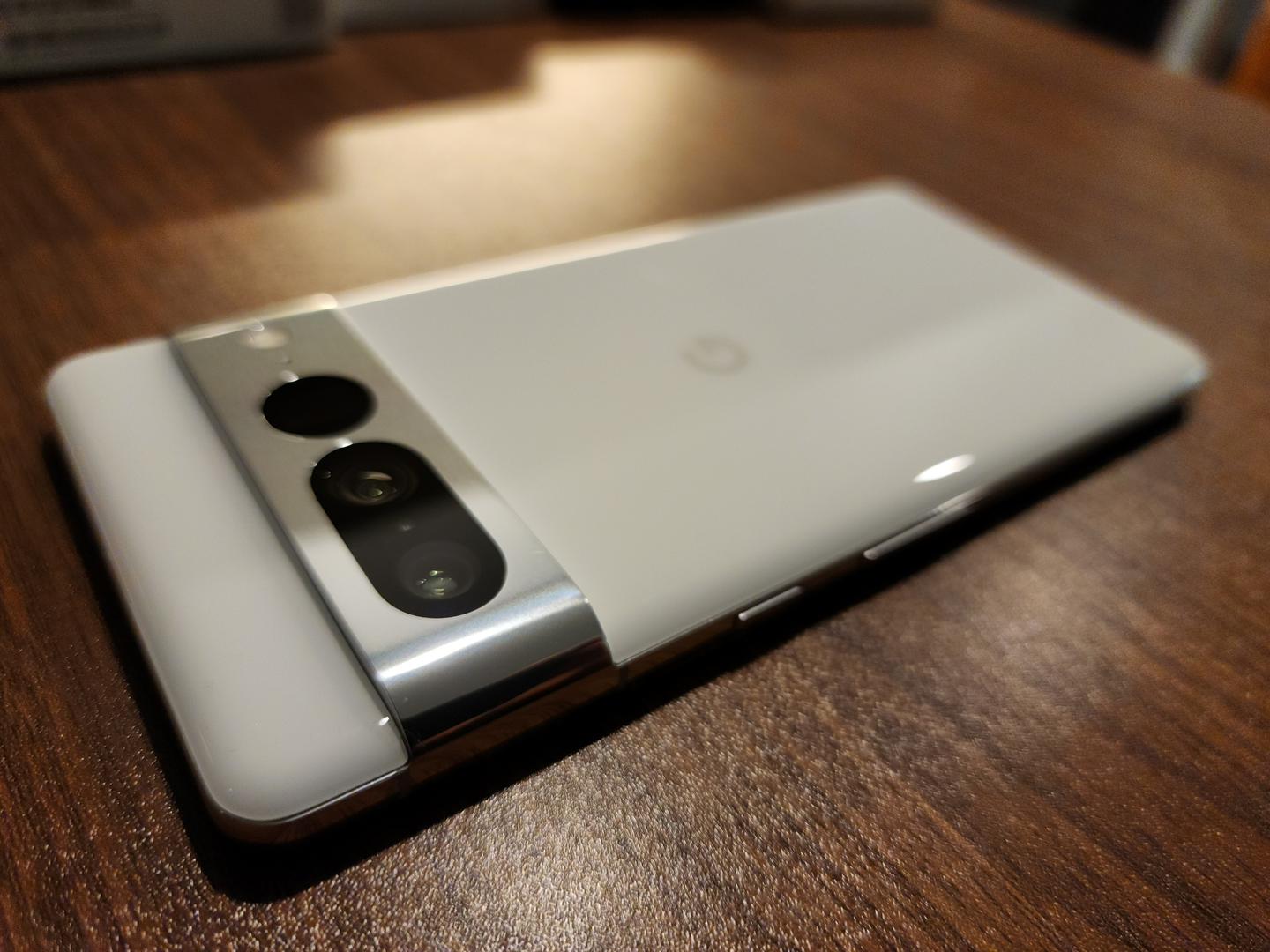 Google Pixel 7 Pro, color Snow