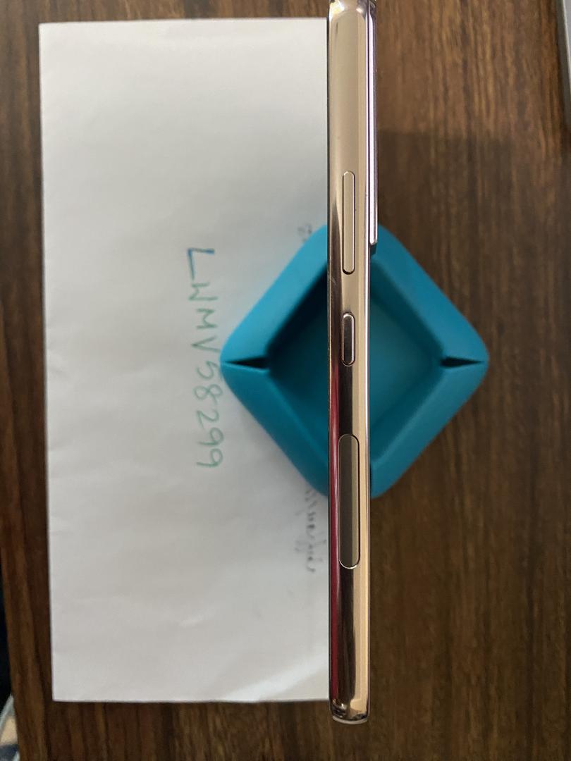 Samsung Galaxy S22, color Rose Gold