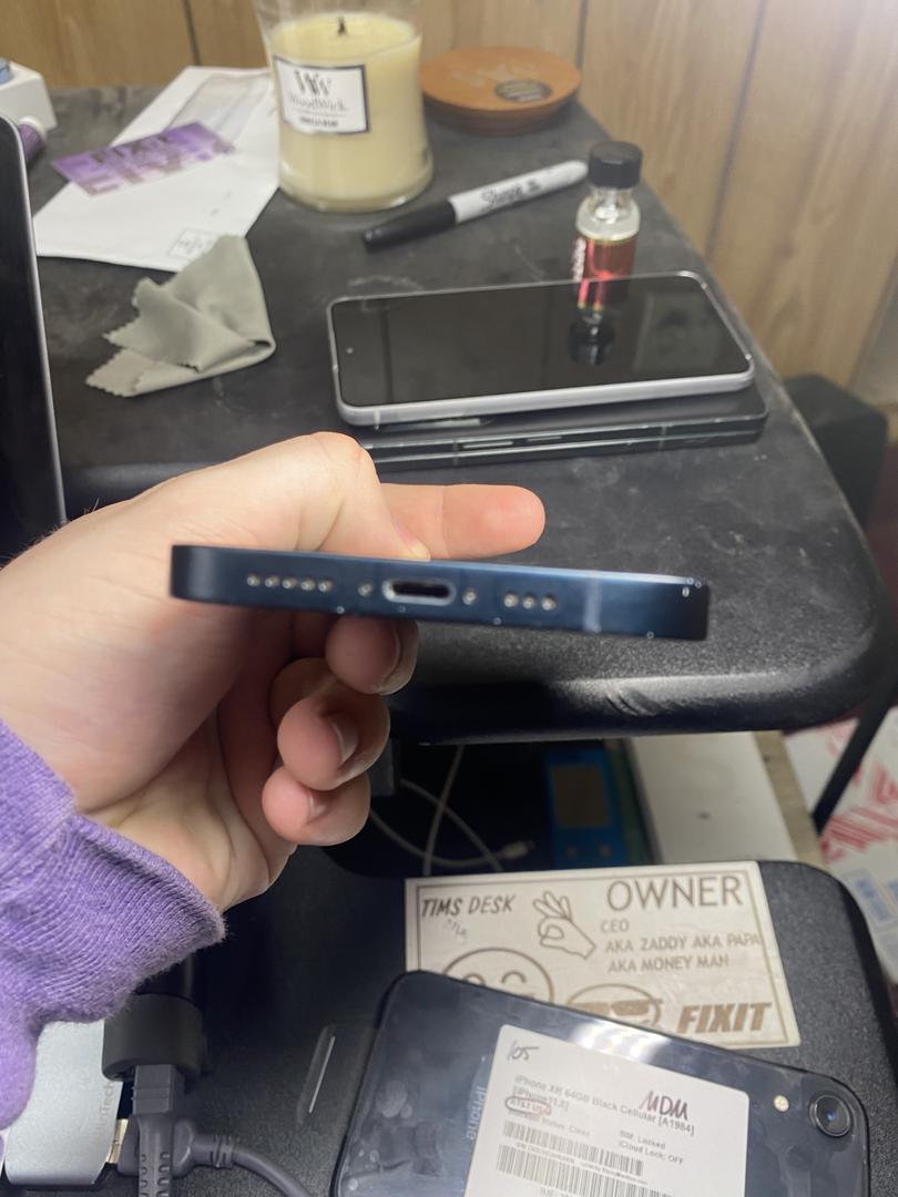 Apple iPhone 13, color Midnight