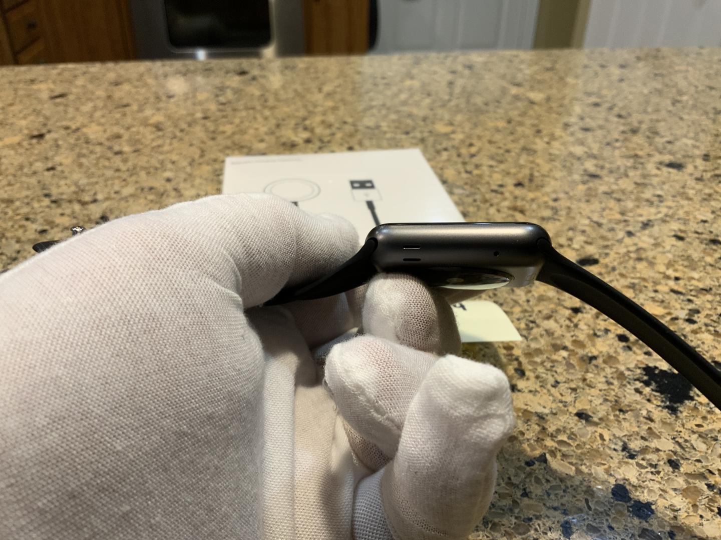 Apple Watch 1st Gen 42mm, color Gray