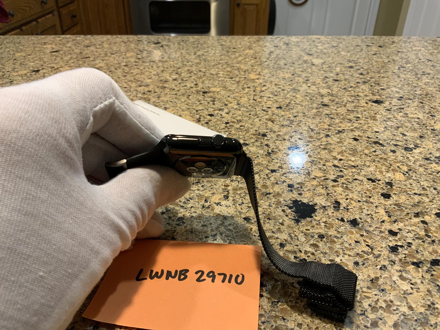 Apple Watch 1st Gen 42mm, color Black