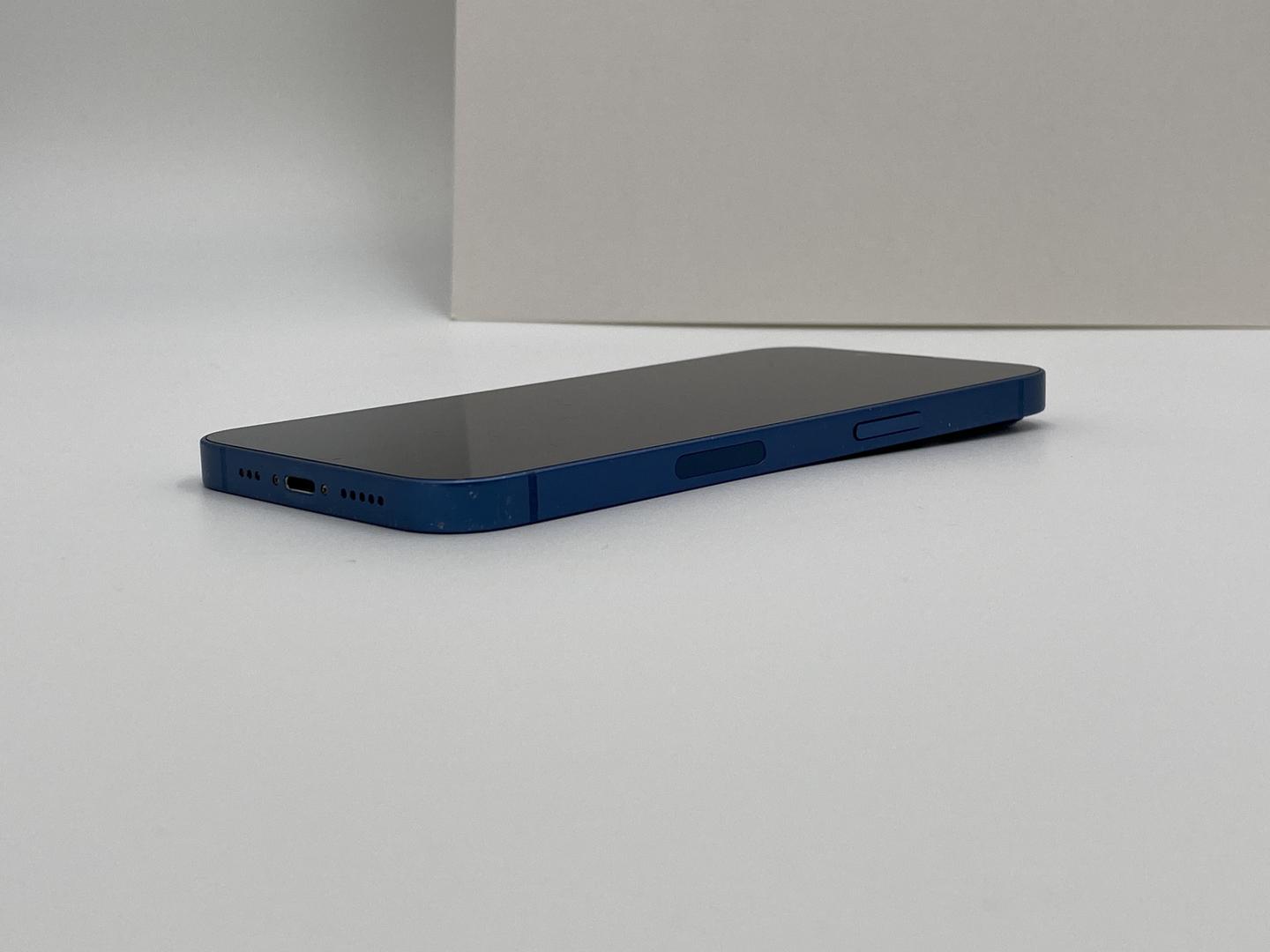 Apple iPhone 13, color Blue