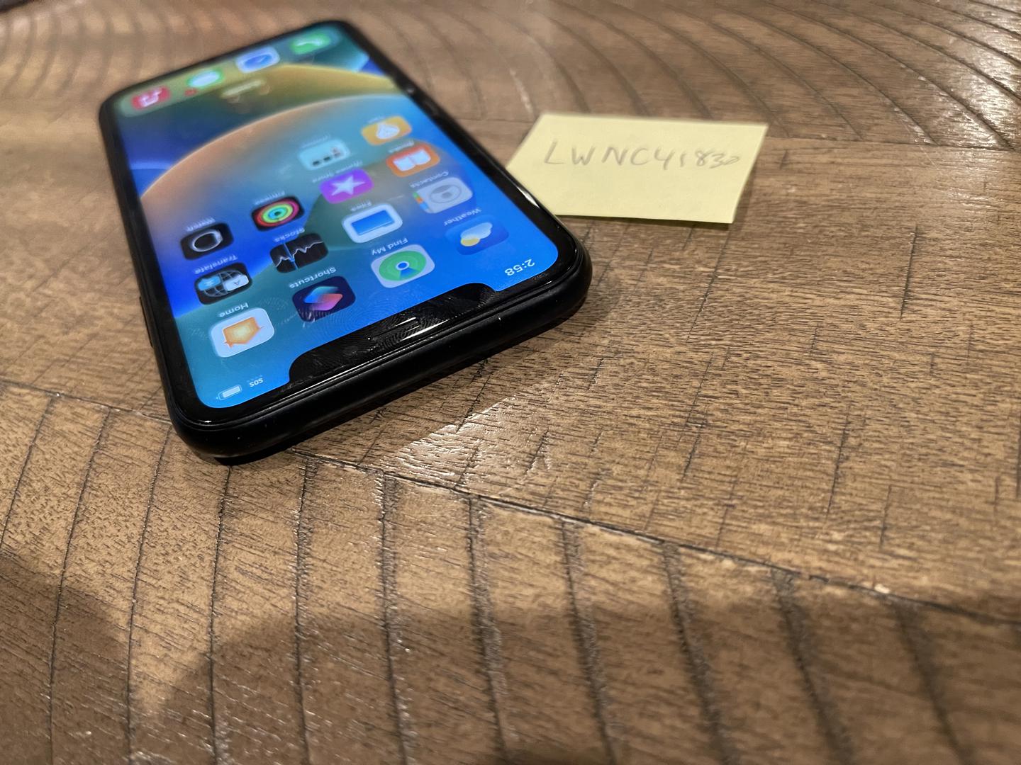 Apple iPhone Xr Straight Talk, Black, 64GB, A1984 LWNC41830 Swappa