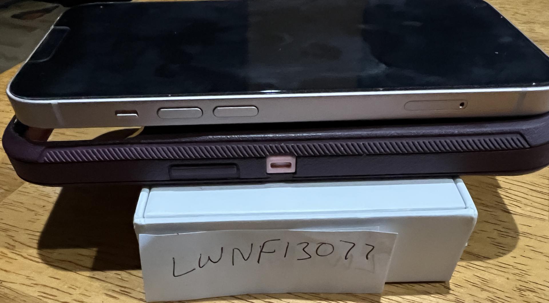 Apple iPhone 13, color Pink