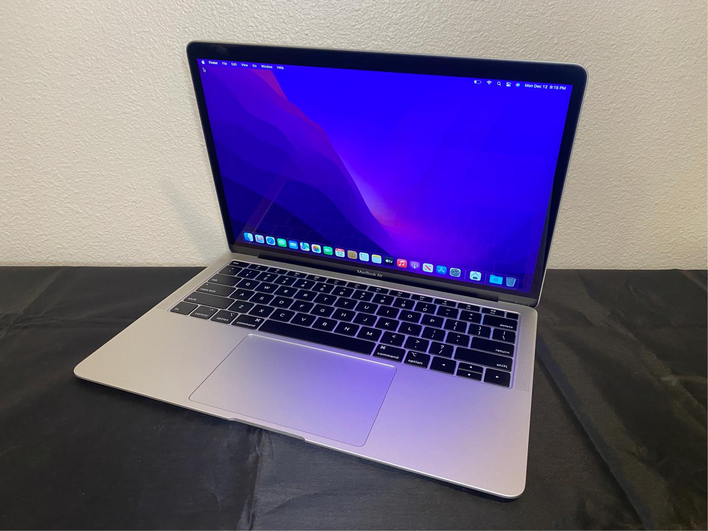 MacBook Air 2018 - 13", color Silver