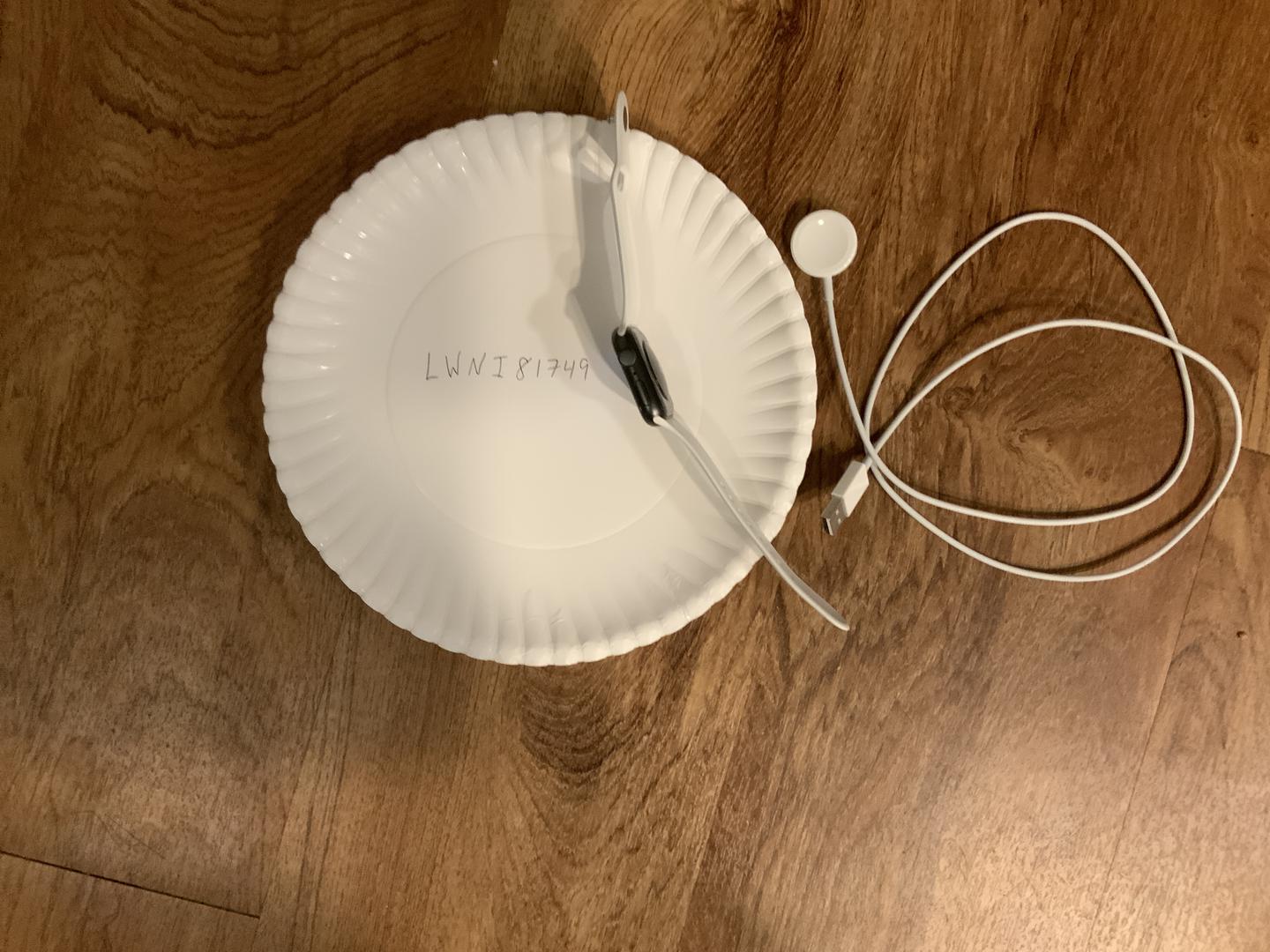 Apple Watch SE 1st Gen 44mm, color Gray