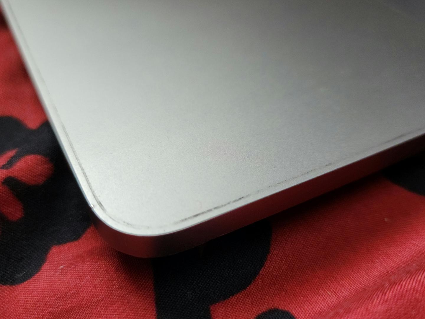 MacBook Pro 2017 (With Touch Bar) - 15", color Gray