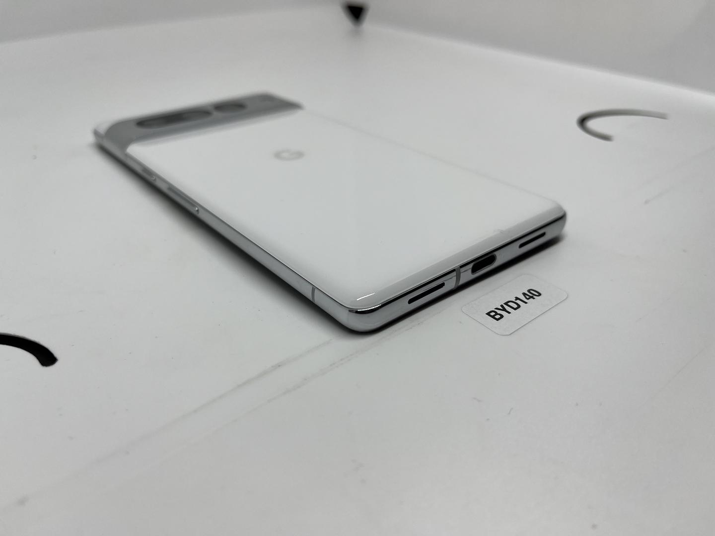 Google Pixel 7 Pro, color Snow